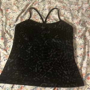 Lululemon t strap workout shirt with built in bra. Black and grey.